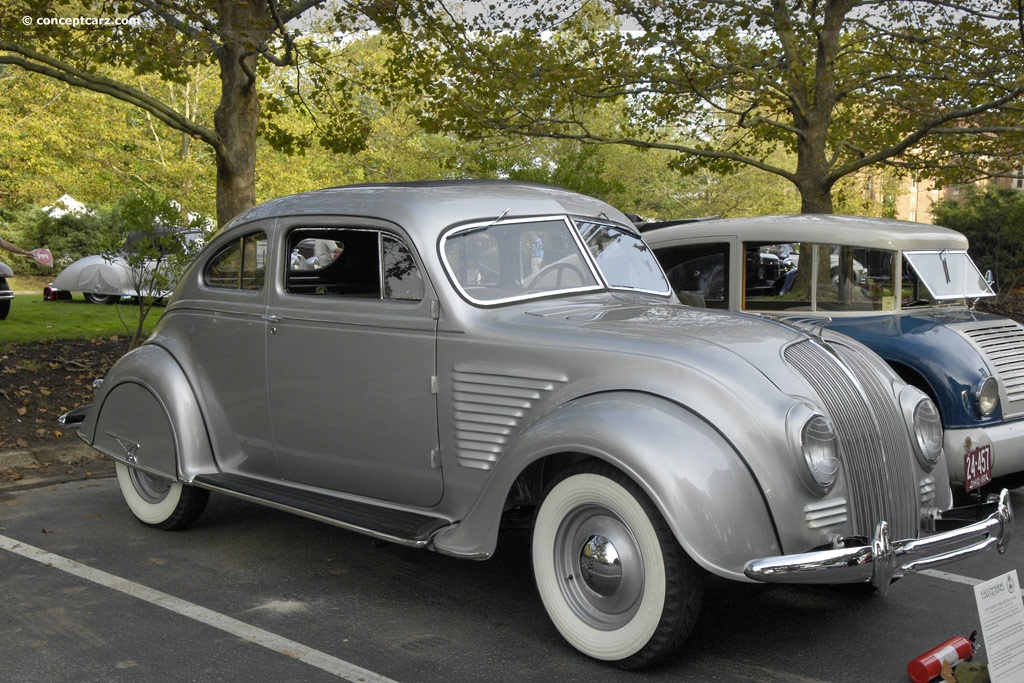 De Soto Airflow SE sedan